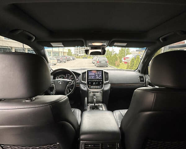 Черный Тойота Ленд Крузер, объемом двигателя 4.46 л и пробегом 158 тыс. км за 55900 $, фото 9 на Automoto.ua