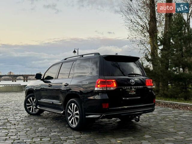Чорний Тойота Ленд Крузер, об'ємом двигуна 4.46 л та пробігом 177 тис. км за 49999 $, фото 107 на Automoto.ua