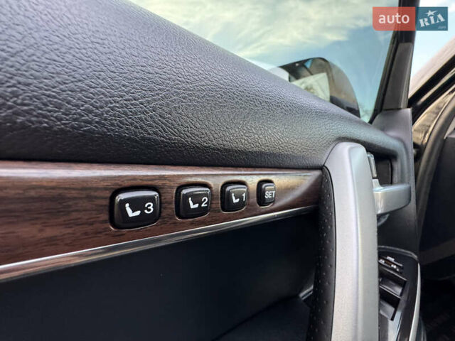 Чорний Тойота Ленд Крузер, об'ємом двигуна 4.46 л та пробігом 260 тис. км за 49999 $, фото 39 на Automoto.ua