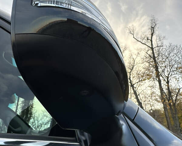 Чорний Тойота Ленд Крузер, об'ємом двигуна 4.46 л та пробігом 260 тис. км за 49999 $, фото 61 на Automoto.ua