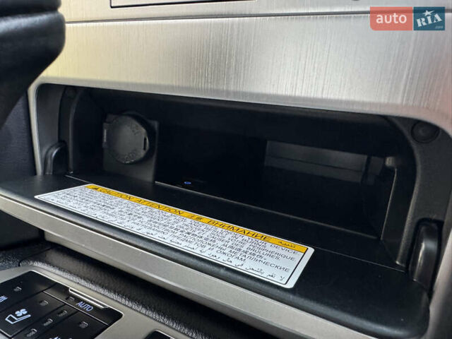 Чорний Тойота Ленд Крузер, об'ємом двигуна 4.46 л та пробігом 260 тис. км за 49999 $, фото 141 на Automoto.ua