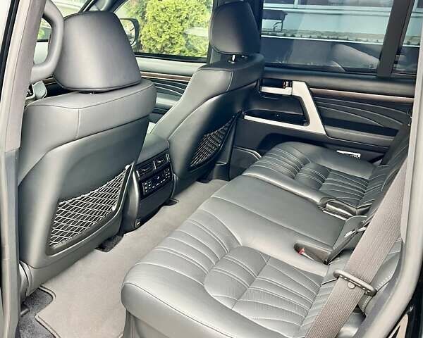 Чорний Тойота Ленд Крузер, об'ємом двигуна 4.46 л та пробігом 88 тис. км за 129999 $, фото 30 на Automoto.ua