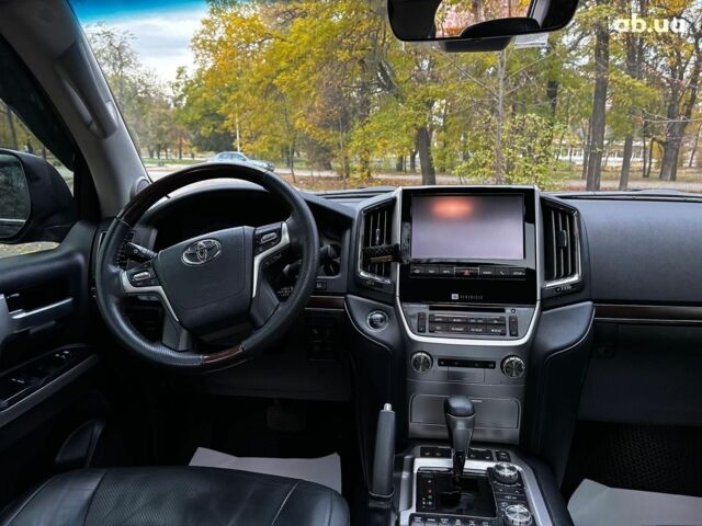 Чорний Тойота Ленд Крузер, об'ємом двигуна 4.5 л та пробігом 202 тис. км за 54990 $, фото 30 на Automoto.ua