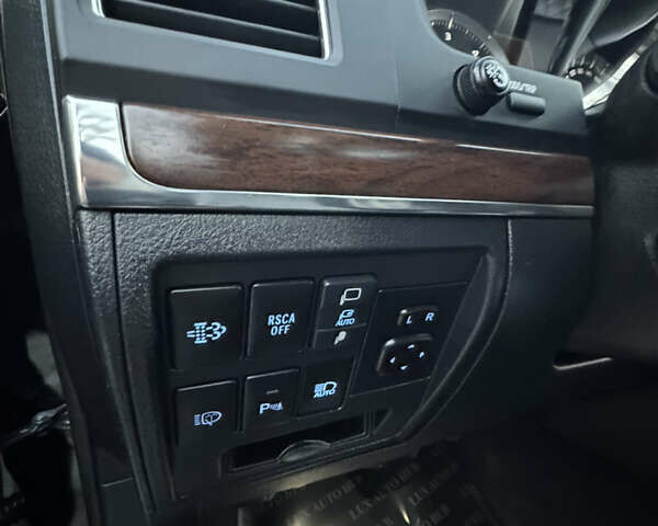 Чорний Тойота Ленд Крузер, об'ємом двигуна 4.46 л та пробігом 177 тис. км за 49999 $, фото 29 на Automoto.ua