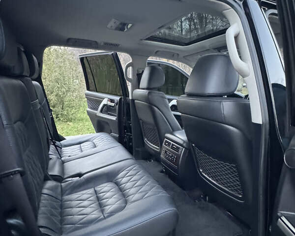 Чорний Тойота Ленд Крузер, об'ємом двигуна 4.46 л та пробігом 177 тис. км за 49999 $, фото 114 на Automoto.ua