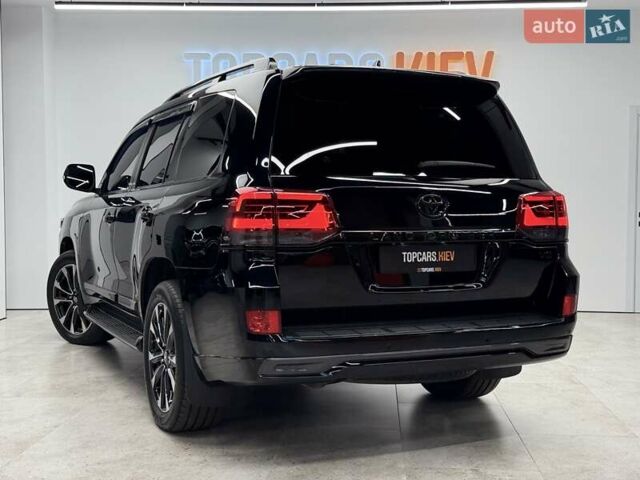 Чорний Тойота Ленд Крузер, об'ємом двигуна 4.46 л та пробігом 123 тис. км за 67400 $, фото 12 на Automoto.ua