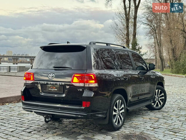 Чорний Тойота Ленд Крузер, об'ємом двигуна 4.46 л та пробігом 177 тис. км за 49999 $, фото 90 на Automoto.ua