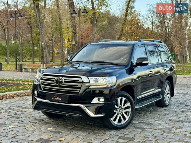 Чорний Тойота Ленд Крузер, об'ємом двигуна 4.46 л та пробігом 260 тис. км за 49999 $, фото 100 на Automoto.ua