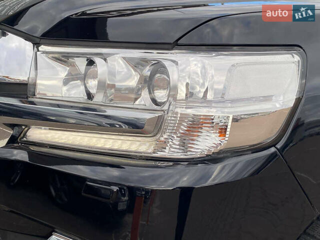 Черный Тойота Ленд Крузер, объемом двигателя 4.46 л и пробегом 232 тыс. км за 50500 $, фото 24 на Automoto.ua