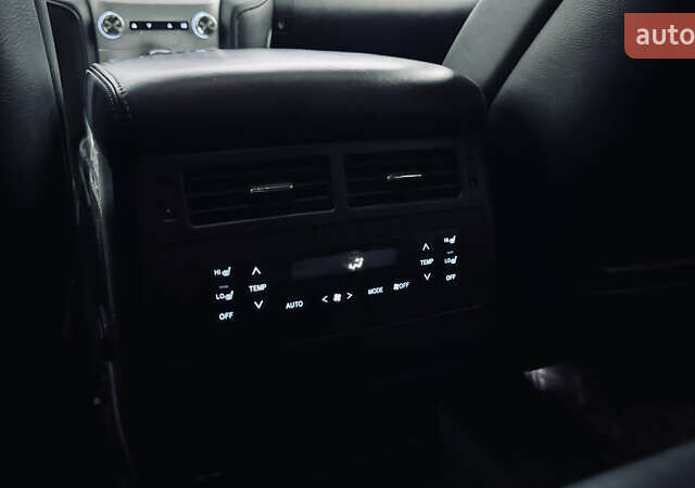 Черный Тойота Ленд Крузер, объемом двигателя 4.46 л и пробегом 179 тыс. км за 55000 $, фото 21 на Automoto.ua