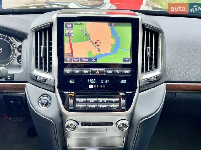 Чорний Тойота Ленд Крузер, об'ємом двигуна 4.46 л та пробігом 88 тис. км за 135000 $, фото 36 на Automoto.ua