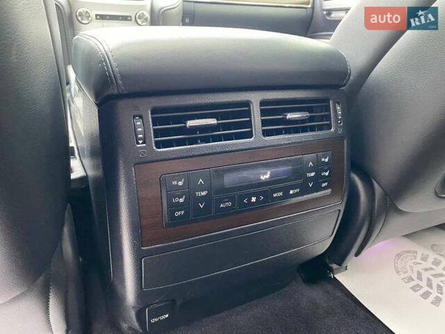 Черный Тойота Ленд Крузер, объемом двигателя 4.46 л и пробегом 232 тыс. км за 50500 $, фото 20 на Automoto.ua