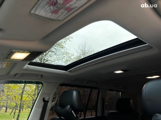 Чорний Тойота Ленд Крузер, об'ємом двигуна 4.5 л та пробігом 202 тис. км за 54990 $, фото 28 на Automoto.ua