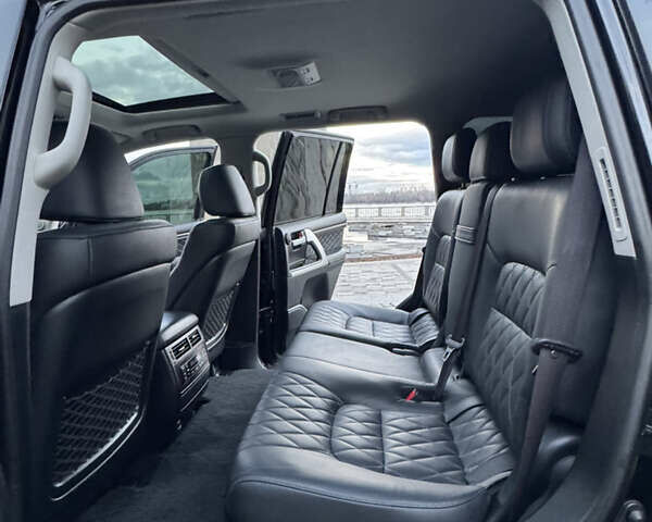 Чорний Тойота Ленд Крузер, об'ємом двигуна 4.46 л та пробігом 177 тис. км за 49999 $, фото 20 на Automoto.ua