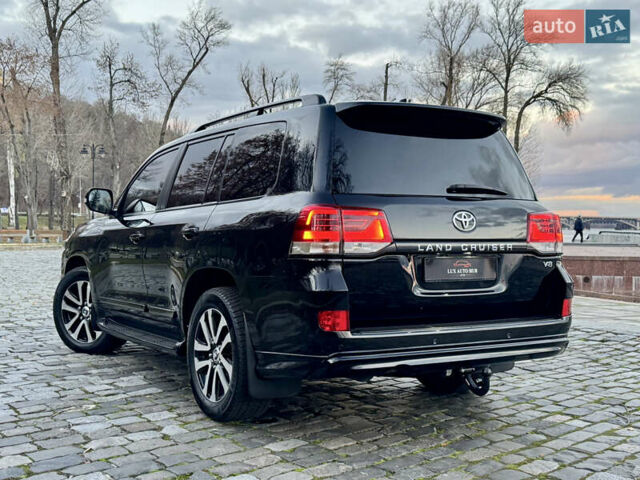 Чорний Тойота Ленд Крузер, об'ємом двигуна 4.46 л та пробігом 177 тис. км за 49999 $, фото 7 на Automoto.ua