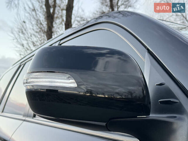 Чорний Тойота Ленд Крузер, об'ємом двигуна 4.46 л та пробігом 177 тис. км за 49999 $, фото 55 на Automoto.ua