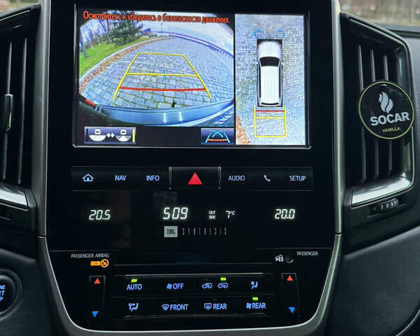 Чорний Тойота Ленд Крузер, об'ємом двигуна 4.46 л та пробігом 177 тис. км за 49999 $, фото 70 на Automoto.ua