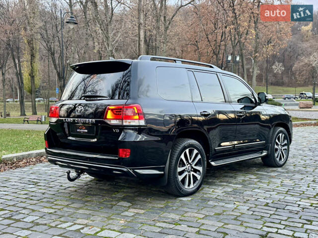 Чорний Тойота Ленд Крузер, об'ємом двигуна 4.46 л та пробігом 177 тис. км за 49999 $, фото 4 на Automoto.ua