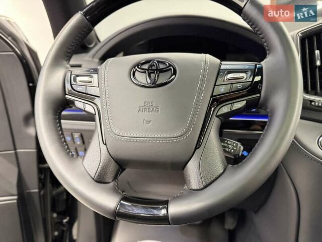 Чорний Тойота Ленд Крузер, об'ємом двигуна 4.46 л та пробігом 123 тис. км за 67400 $, фото 63 на Automoto.ua