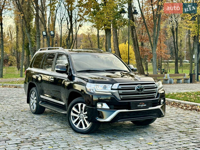 Чорний Тойота Ленд Крузер, об'ємом двигуна 4.46 л та пробігом 260 тис. км за 49999 $, фото 87 на Automoto.ua