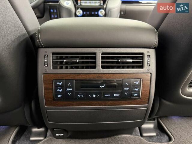 Чорний Тойота Ленд Крузер, об'ємом двигуна 4.46 л та пробігом 123 тис. км за 67400 $, фото 48 на Automoto.ua