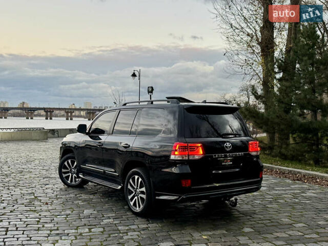 Чорний Тойота Ленд Крузер, об'ємом двигуна 4.46 л та пробігом 177 тис. км за 49999 $, фото 14 на Automoto.ua