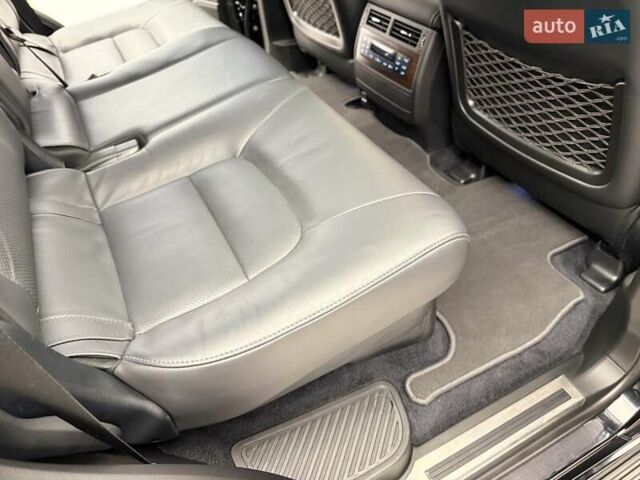 Чорний Тойота Ленд Крузер, об'ємом двигуна 4.46 л та пробігом 123 тис. км за 67400 $, фото 41 на Automoto.ua