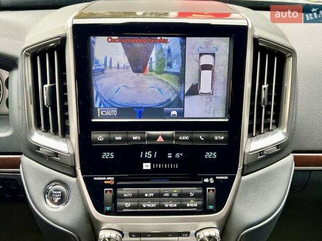 Чорний Тойота Ленд Крузер, об'ємом двигуна 4.46 л та пробігом 88 тис. км за 129999 $, фото 44 на Automoto.ua