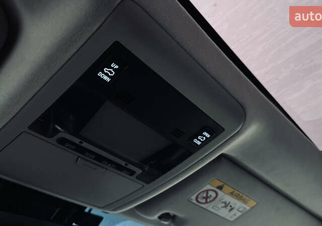 Черный Тойота Ленд Крузер, объемом двигателя 4.46 л и пробегом 179 тыс. км за 55000 $, фото 25 на Automoto.ua