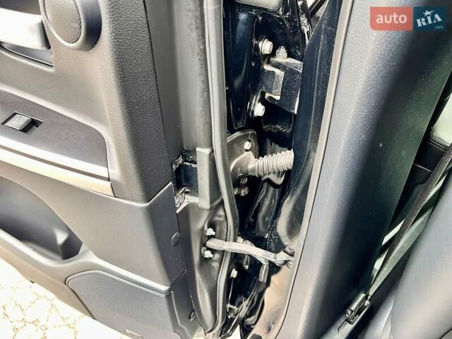 Чорний Тойота Ленд Крузер, об'ємом двигуна 4.46 л та пробігом 88 тис. км за 129999 $, фото 48 на Automoto.ua