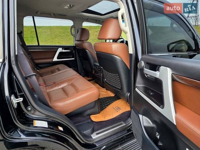 Черный Тойота Ленд Крузер, объемом двигателя 4.6 л и пробегом 138 тыс. км за 53500 $, фото 7 на Automoto.ua