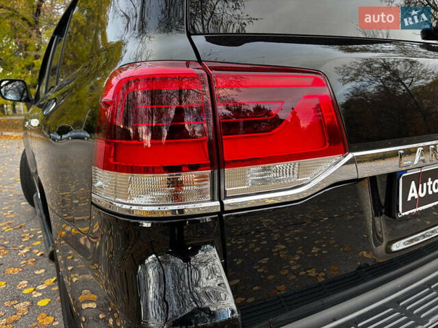 Чорний Тойота Ленд Крузер, об'ємом двигуна 4.5 л та пробігом 202 тис. км за 54990 $, фото 14 на Automoto.ua