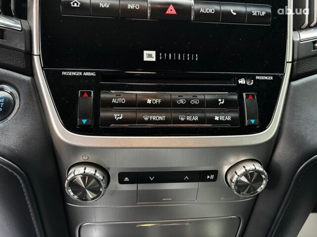 Чорний Тойота Ленд Крузер, об'ємом двигуна 4.5 л та пробігом 202 тис. км за 54990 $, фото 23 на Automoto.ua