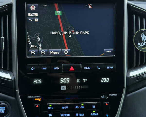 Чорний Тойота Ленд Крузер, об'ємом двигуна 4.46 л та пробігом 177 тис. км за 49999 $, фото 78 на Automoto.ua