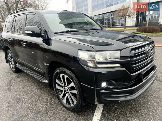 Черный Тойота Ленд Крузер, объемом двигателя 4.46 л и пробегом 98 тыс. км за 59000 $, фото 5 на Automoto.ua