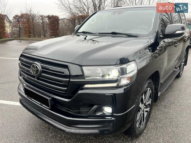 Черный Тойота Ленд Крузер, объемом двигателя 4.46 л и пробегом 98 тыс. км за 59000 $, фото 2 на Automoto.ua