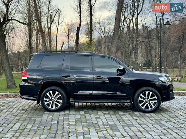 Чорний Тойота Ленд Крузер, об'ємом двигуна 4.46 л та пробігом 177 тис. км за 49999 $, фото 3 на Automoto.ua
