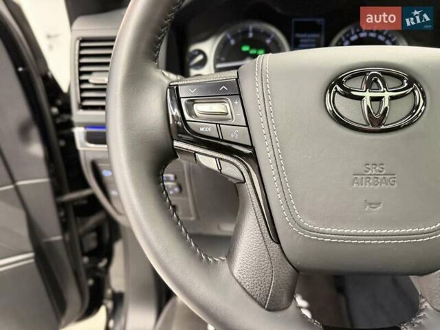 Чорний Тойота Ленд Крузер, об'ємом двигуна 4.46 л та пробігом 123 тис. км за 67400 $, фото 60 на Automoto.ua