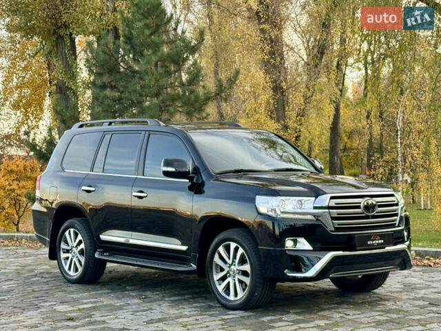 Чорний Тойота Ленд Крузер, об'ємом двигуна 4.46 л та пробігом 260 тис. км за 49999 $, фото 169 на Automoto.ua