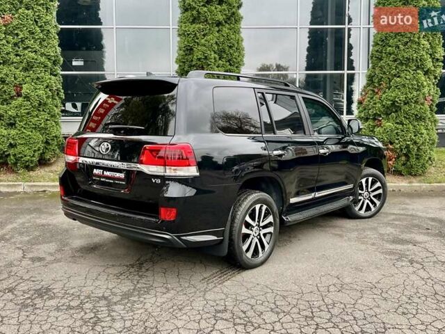 Чорний Тойота Ленд Крузер, об'ємом двигуна 4.46 л та пробігом 88 тис. км за 135000 $, фото 3 на Automoto.ua