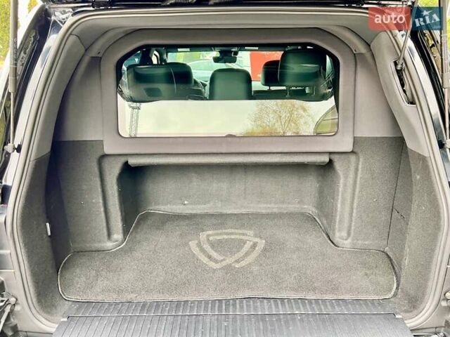 Чорний Тойота Ленд Крузер, об'ємом двигуна 4.46 л та пробігом 88 тис. км за 135000 $, фото 15 на Automoto.ua