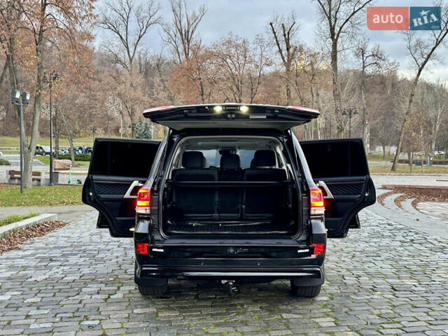 Чорний Тойота Ленд Крузер, об'ємом двигуна 4.46 л та пробігом 177 тис. км за 49999 $, фото 51 на Automoto.ua