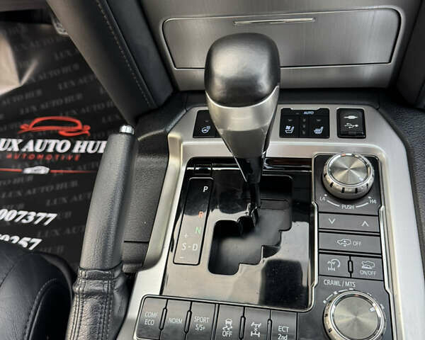 Чорний Тойота Ленд Крузер, об'ємом двигуна 4.46 л та пробігом 260 тис. км за 49999 $, фото 24 на Automoto.ua