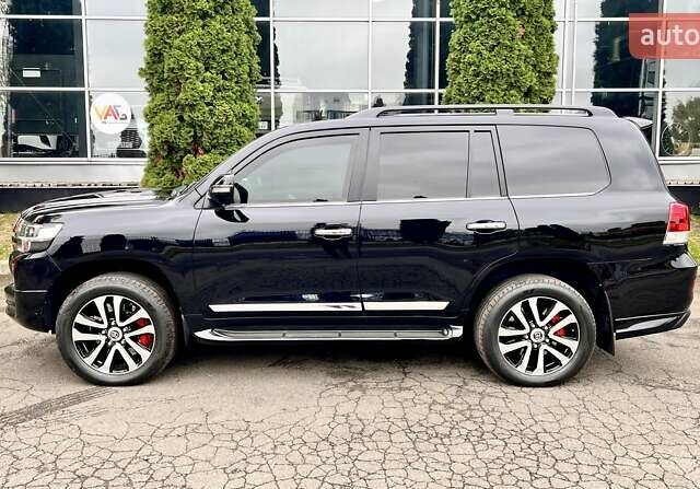 Чорний Тойота Ленд Крузер, об'ємом двигуна 4.46 л та пробігом 88 тис. км за 135000 $, фото 12 на Automoto.ua