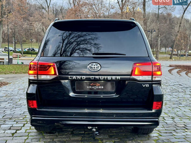 Чорний Тойота Ленд Крузер, об'ємом двигуна 4.46 л та пробігом 177 тис. км за 49999 $, фото 5 на Automoto.ua