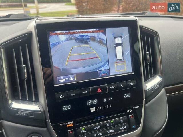 Черный Тойота Ленд Крузер, объемом двигателя 4.46 л и пробегом 98 тыс. км за 59000 $, фото 19 на Automoto.ua