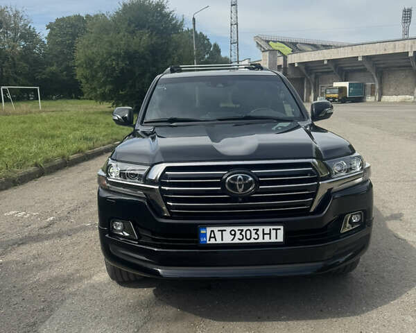 Черный Тойота Ленд Крузер, объемом двигателя 4.46 л и пробегом 156 тыс. км за 68000 $, фото 6 на Automoto.ua