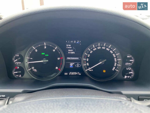 Черный Тойота Ленд Крузер, объемом двигателя 4.46 л и пробегом 232 тыс. км за 50500 $, фото 15 на Automoto.ua