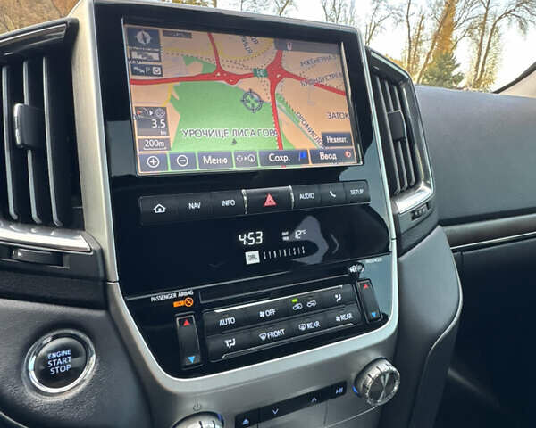 Чорний Тойота Ленд Крузер, об'ємом двигуна 4.46 л та пробігом 260 тис. км за 49999 $, фото 80 на Automoto.ua