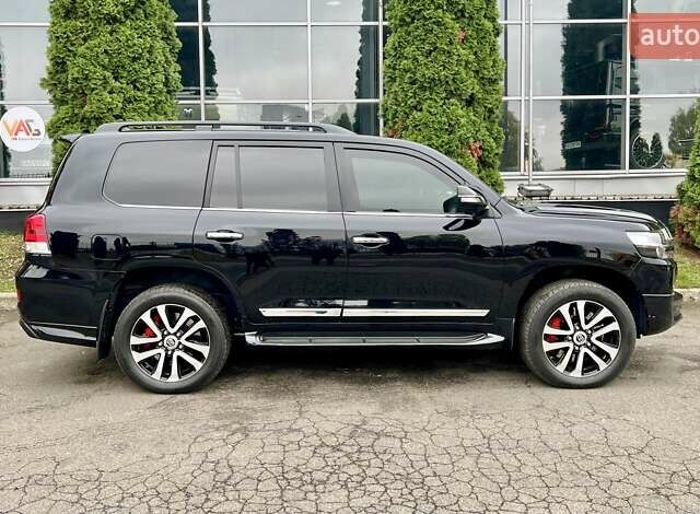 Чорний Тойота Ленд Крузер, об'ємом двигуна 4.46 л та пробігом 88 тис. км за 129999 $, фото 4 на Automoto.ua